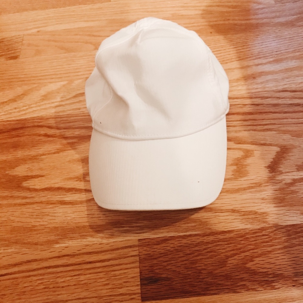 Lululemon hat